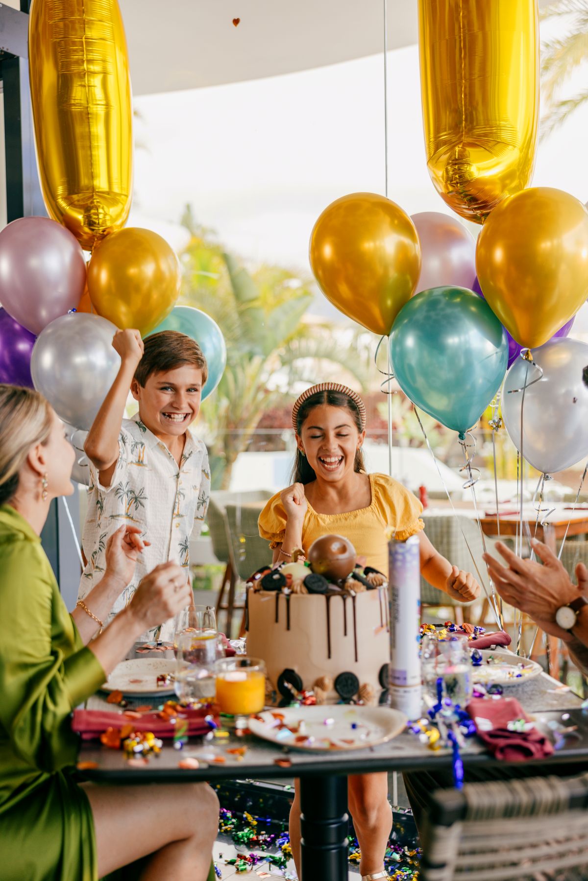 KIDS' NEW YEAR'S EVE COUNTDOWN AT SESSIONS